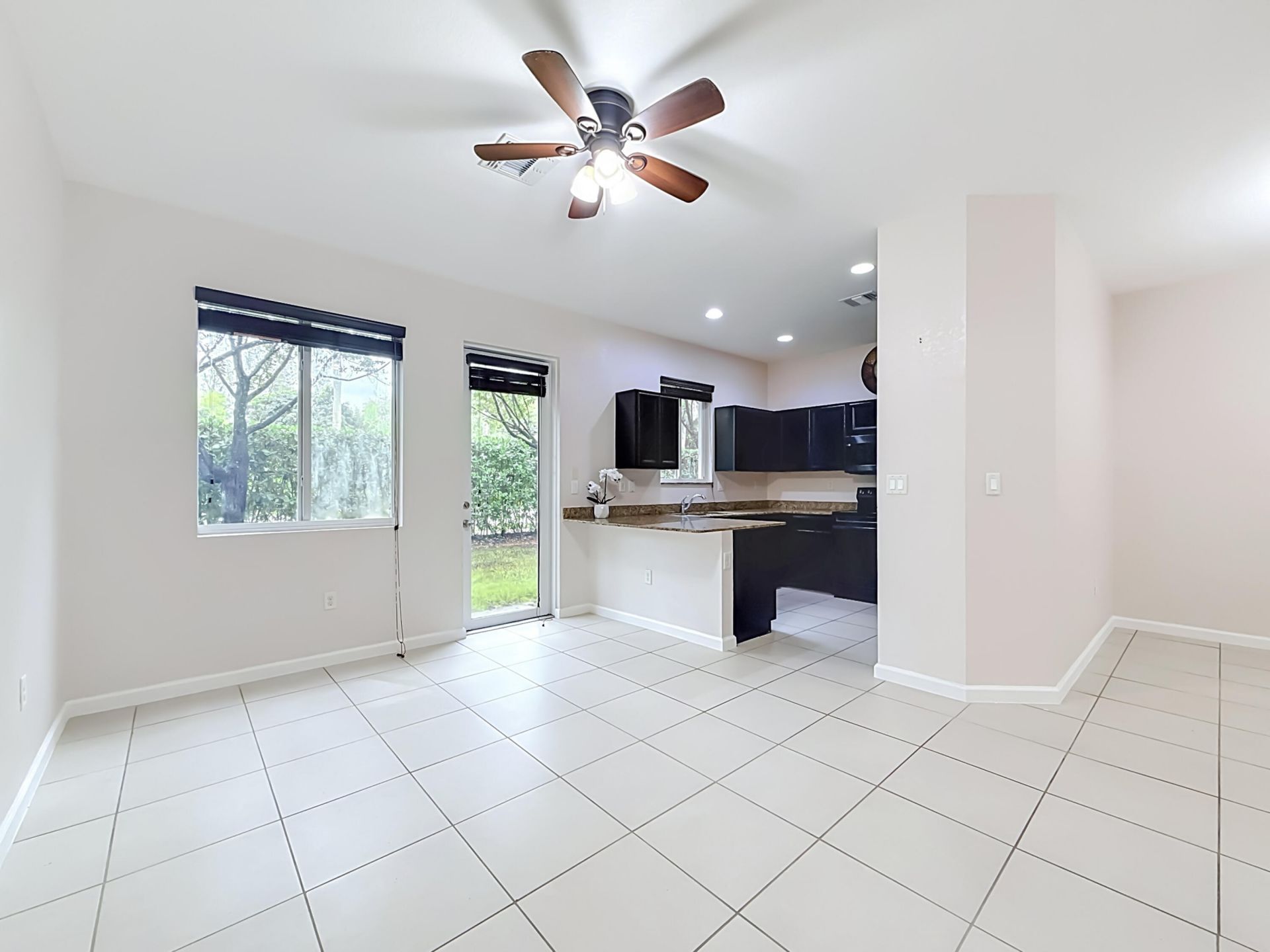1366 NW 214th Terrace, Miami Gardens, FL 33169 Photo