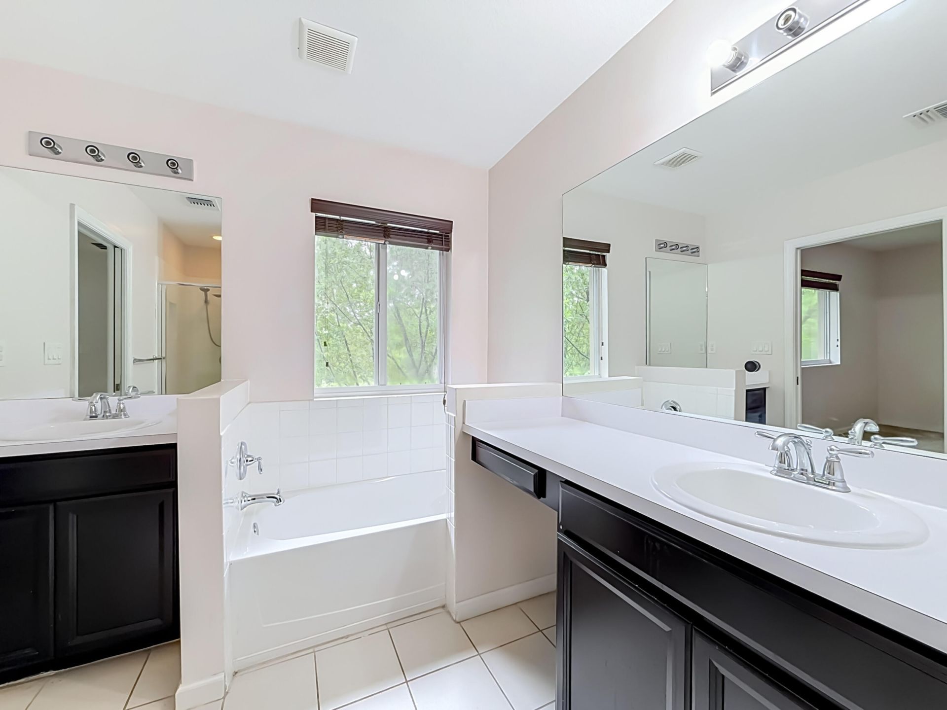 1366 NW 214th Terrace, Miami Gardens, FL 33169 Photo