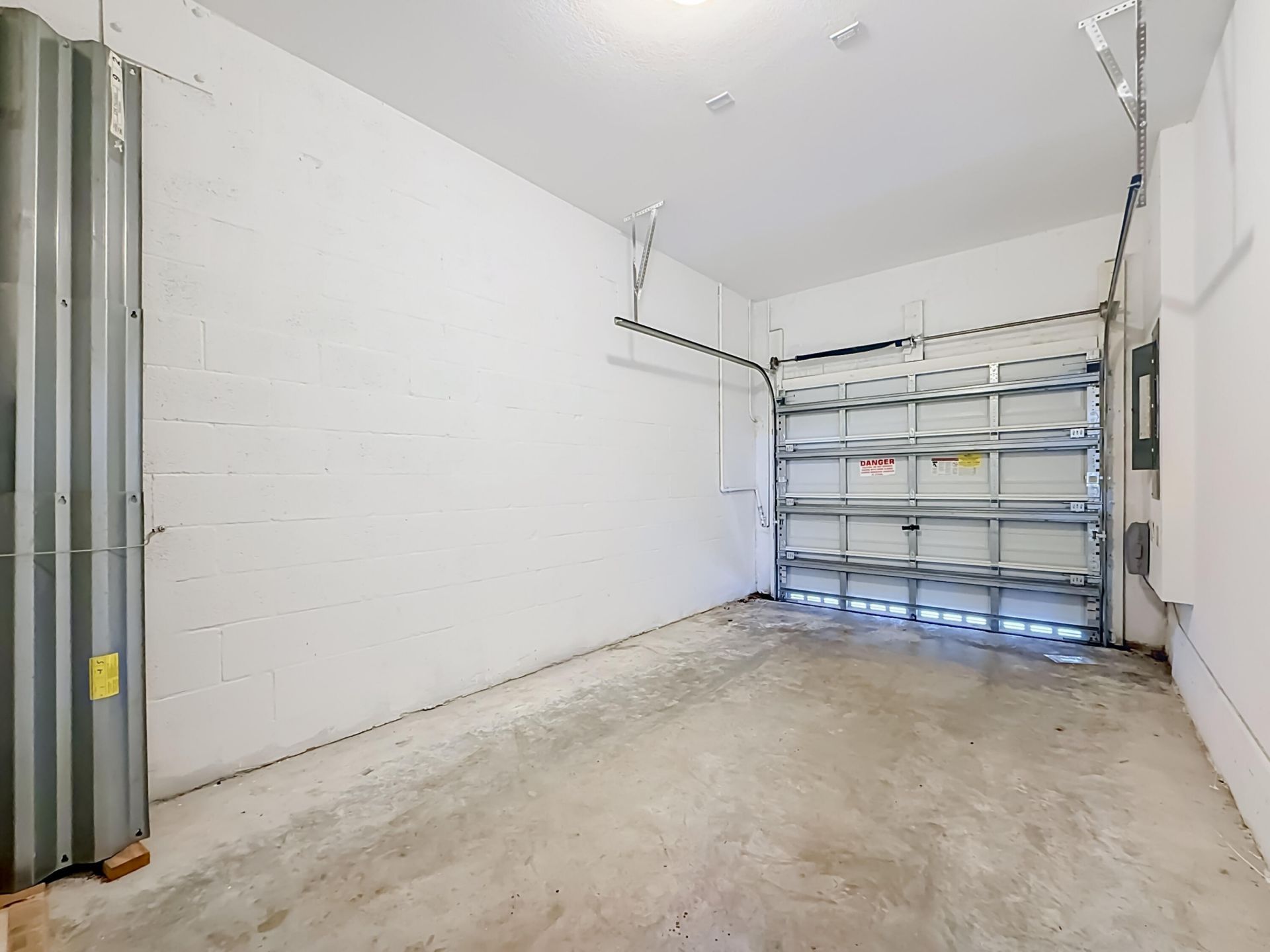 1366 NW 214th Terrace, Miami Gardens, FL 33169 Photo