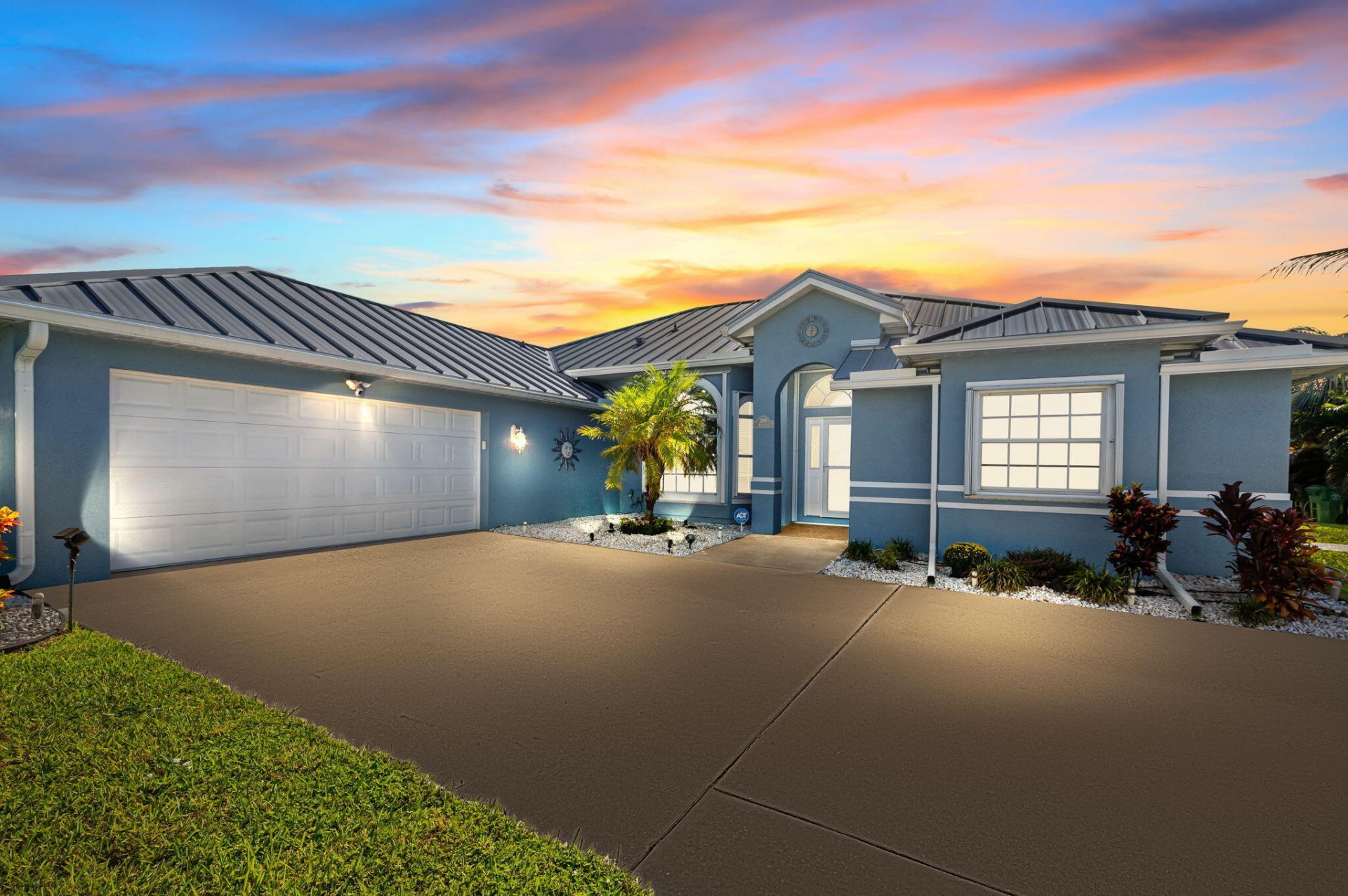 2891 SE Buccaneer Circle, Port Saint Lucie, FL 34952 Main Photo