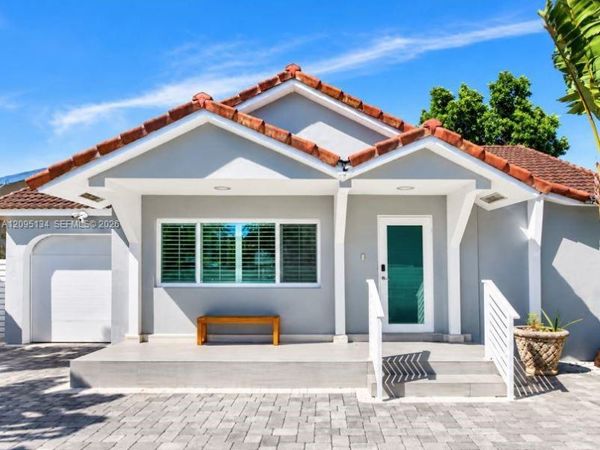 2263 SW 12th St , Miami, FL 33135