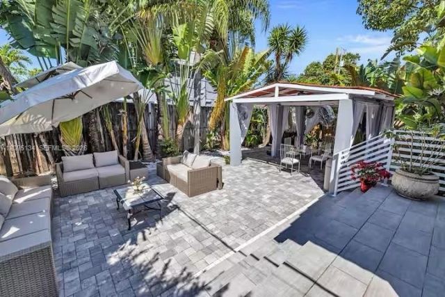 2263 SW 12th St, Miami, FL 33135 Photo