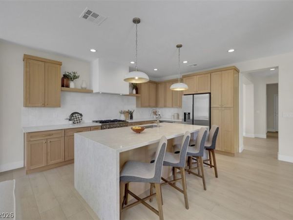 10551 Mandarino Avenue , Las Vegas, NV 89135