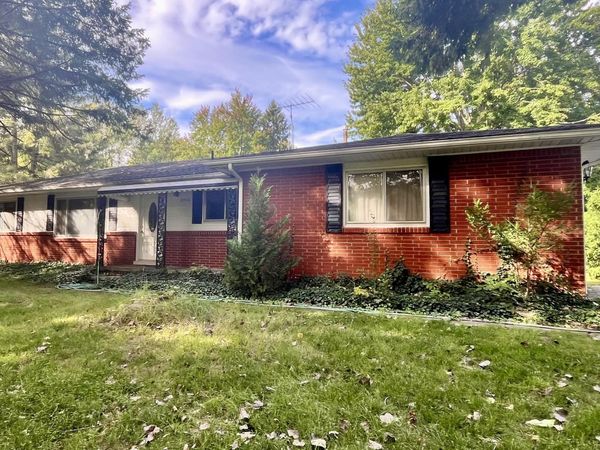 21112 Wilmot Road, Belleville, MI 48111