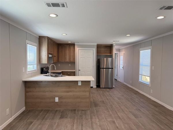 112 Overlook Drive , Azle, TX 76020