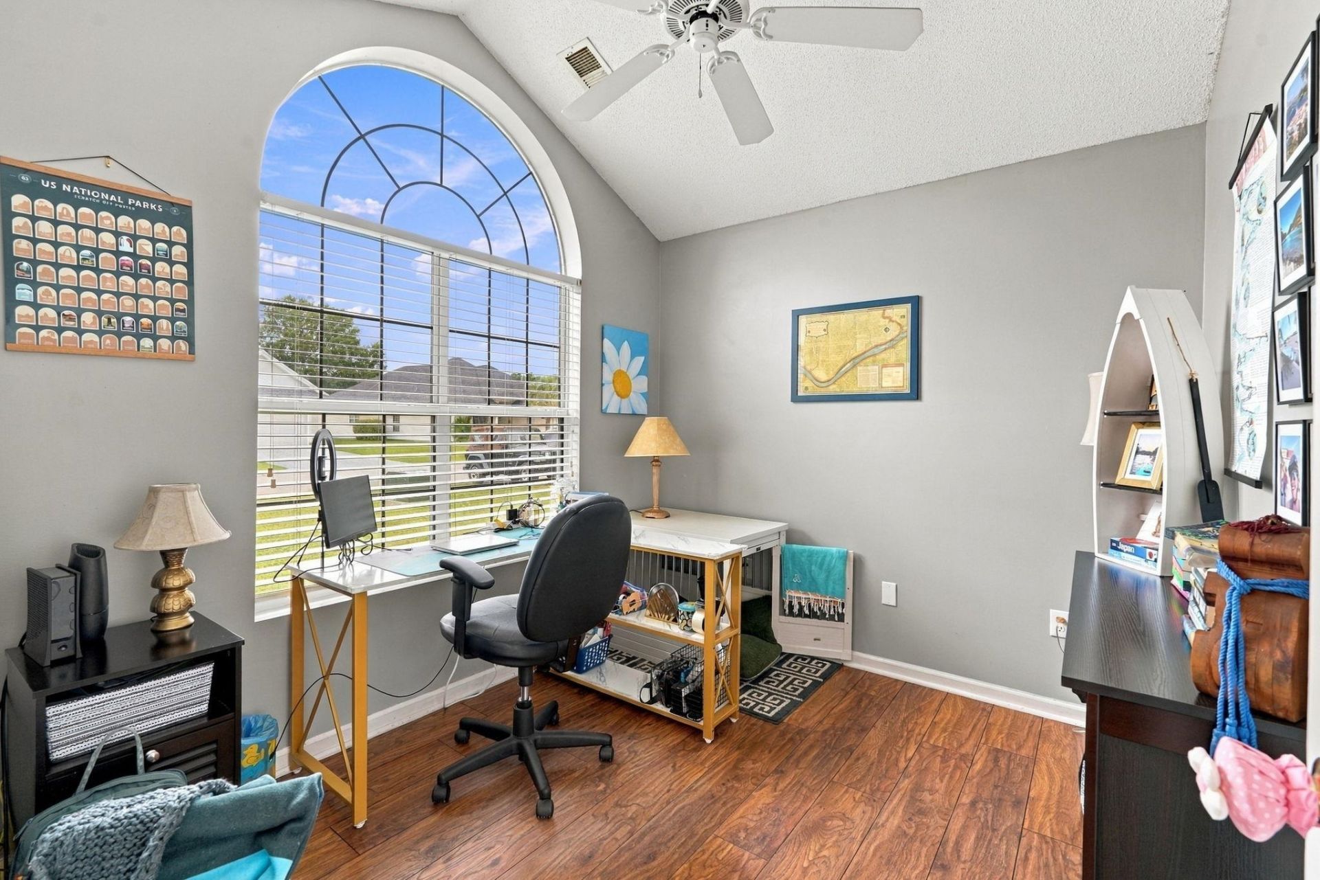 8002 Leeward Ln. Photo 12