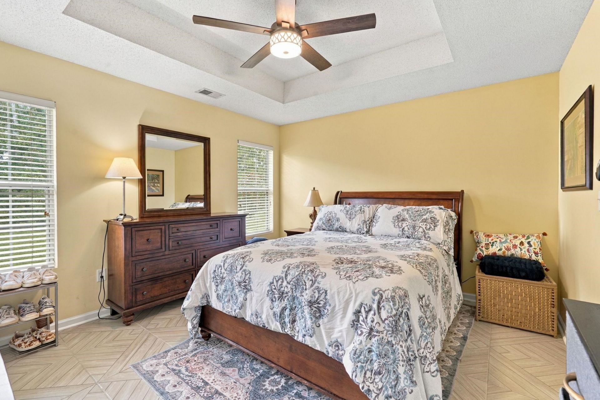 8002 Leeward Ln. Photo 28