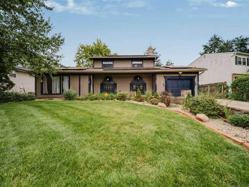 300 Dunbarton Road, Gahanna, OH 43230 Photo 1