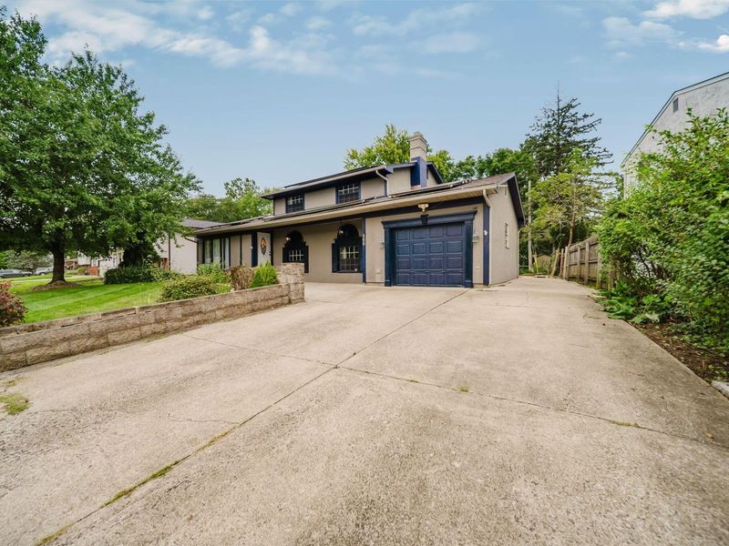 300 Dunbarton Road, Gahanna, OH 43230 Photo 2