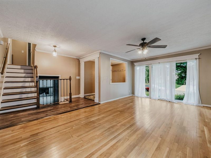 300 Dunbarton Road, Gahanna, OH 43230 Photo 5