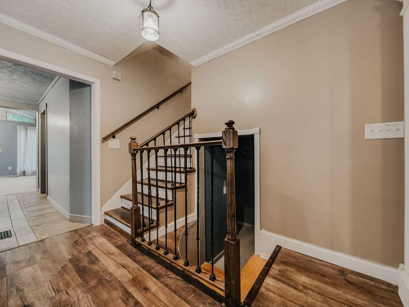 300 Dunbarton Road, Gahanna, OH 43230 Photo 9
