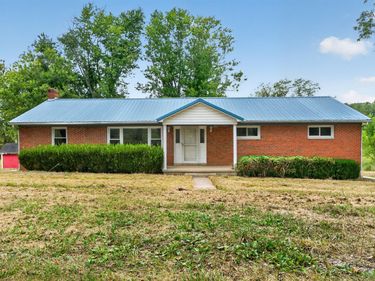 5796 U.S. 62 , Cynthiana, KY 41031