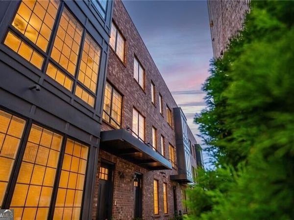 287 Castleberry Hill Walk SW, Atlanta, GA 30313