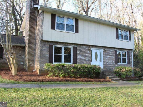620 Oakstone Way, Roswell, GA 30075