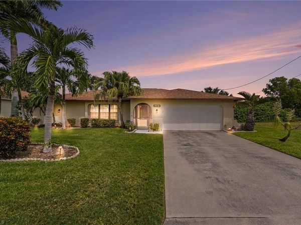 233 SE 31st ST , CAPE CORAL, FL 33904