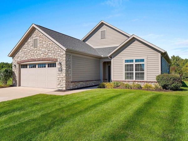 3421 PEPPERGRASS COURT, Green Bay, WI 54311
