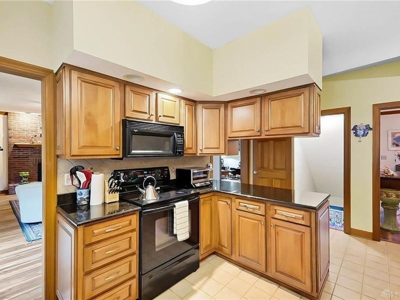 1079 Berryhill Road, Bellbrook, OH 45305 Photo 22
