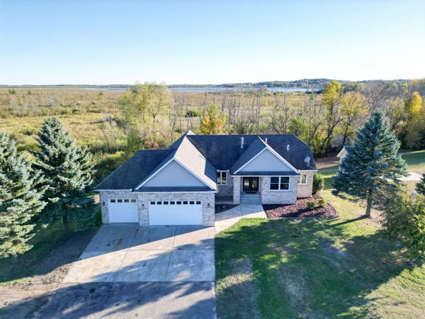 3731 Rush Lake Road , Rush City, MN 55069