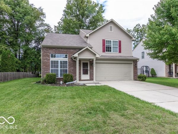 10686 Trailwood Drive , Fishers, IN 46038