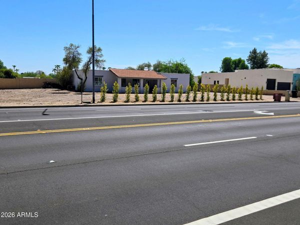 8601 E Cactus Road, Scottsdale, AZ 85260