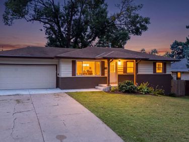 3711 Groves Road, Bellevue, NE 68147