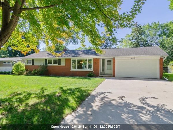 919 MORRIS AVENUE, Green Bay, WI 54304