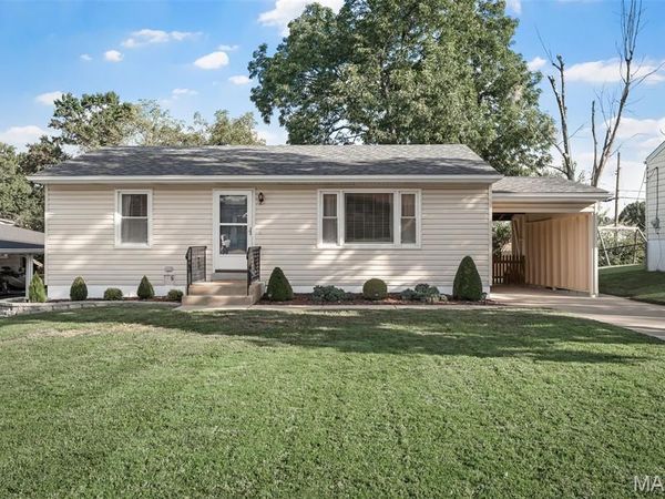 11147 Golf Crest Drive, St Louis, MO 63126