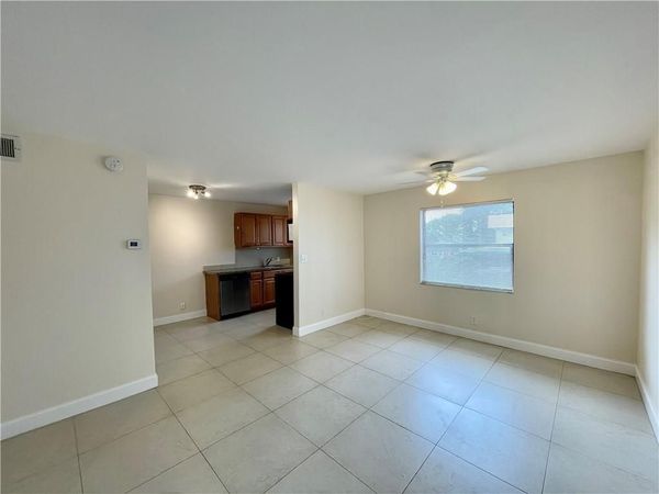 607 NE 29TH Drive, Unit 18, Wilton Manors, FL 33334