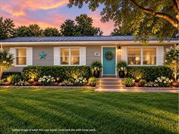 307 Parker Lane , Whitesboro, TX 76273