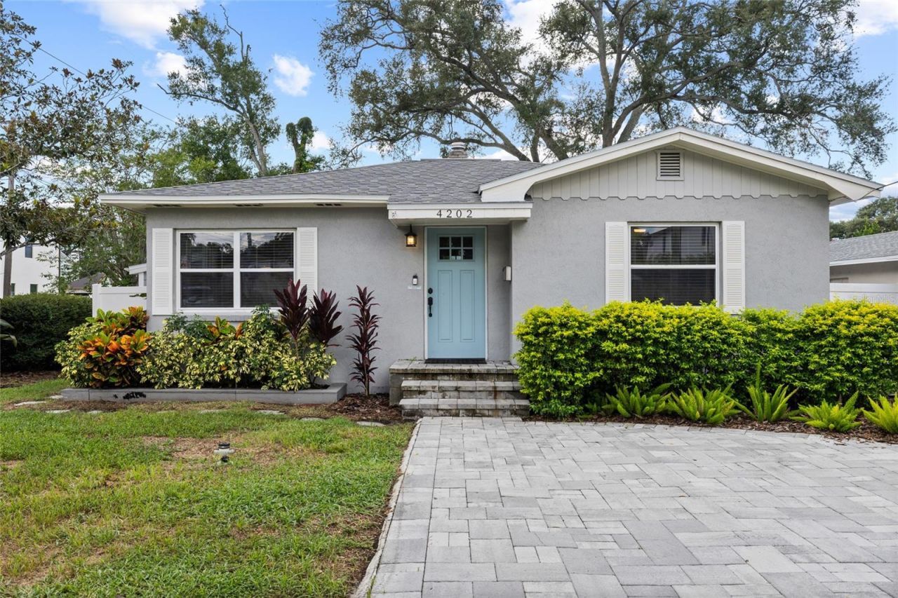 4202 W PALMIRA AVENUE  Tampa, FL 
