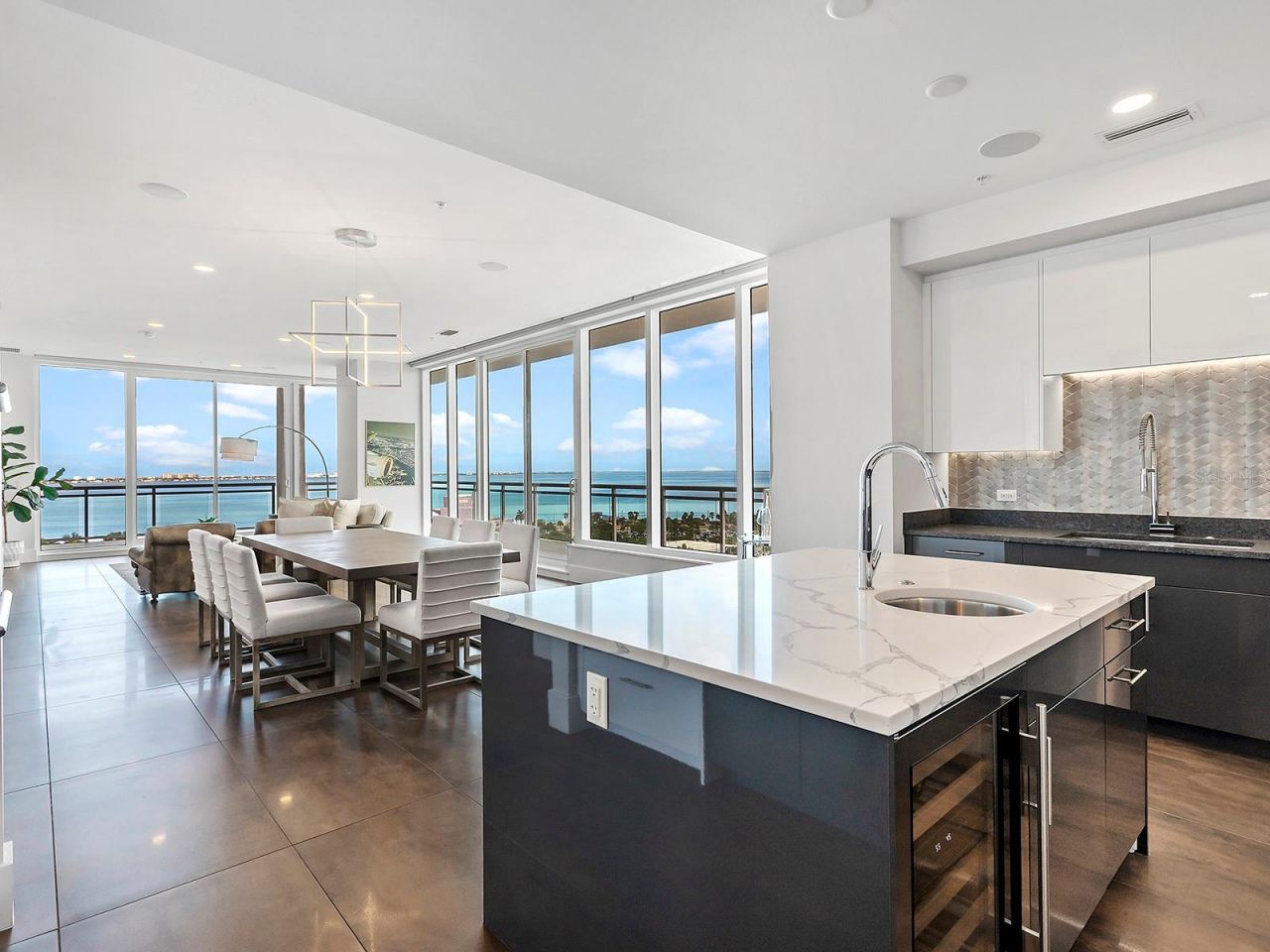 540 N Tamiami Trail, Unit 1201, Sarasota, FL 34236 Photo