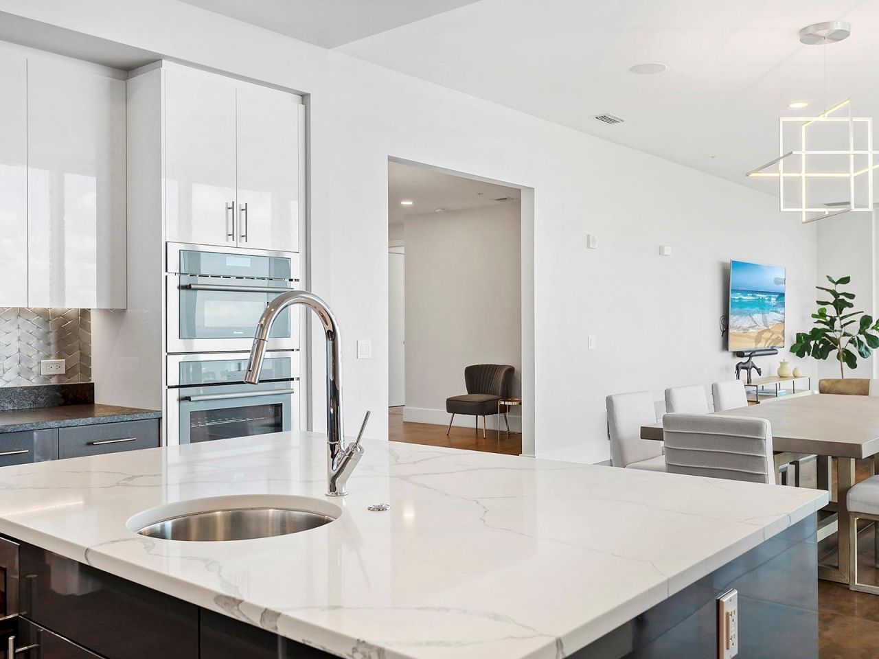 540 N Tamiami Trail, Unit 1201, Sarasota, FL 34236 Photo