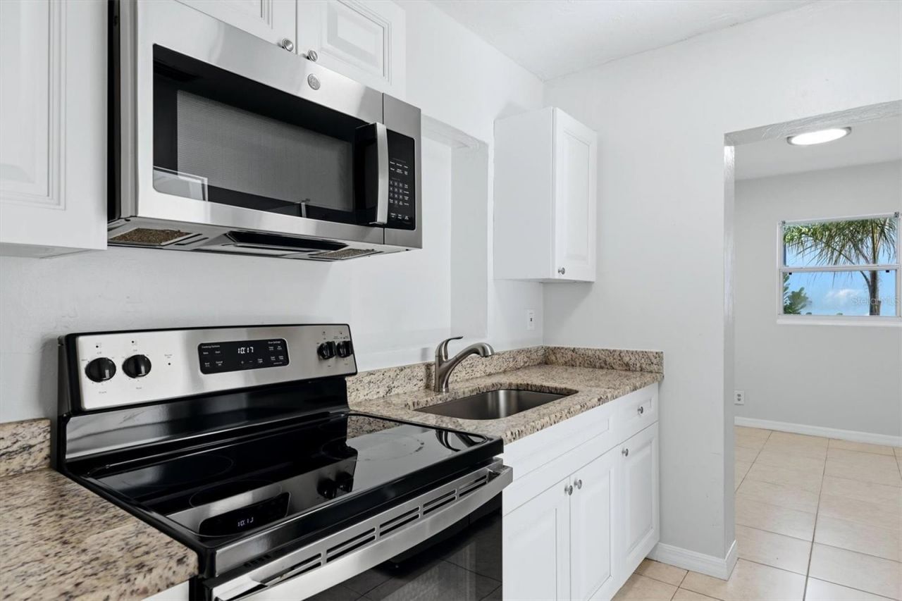 4620 Violet Avenue , Sarasota, FL 34233 Photo
