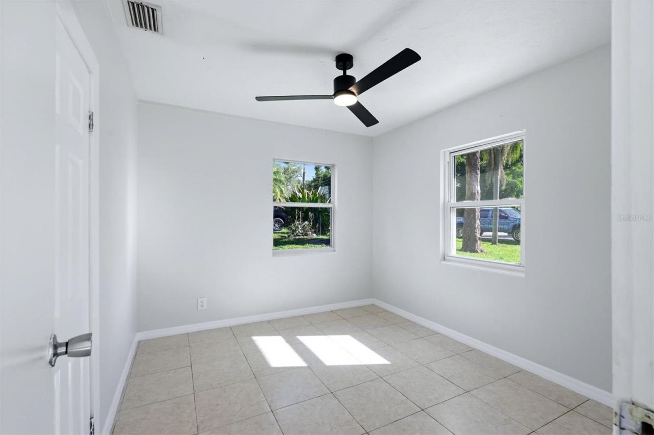 4620 Violet Avenue , Sarasota, FL 34233 Photo