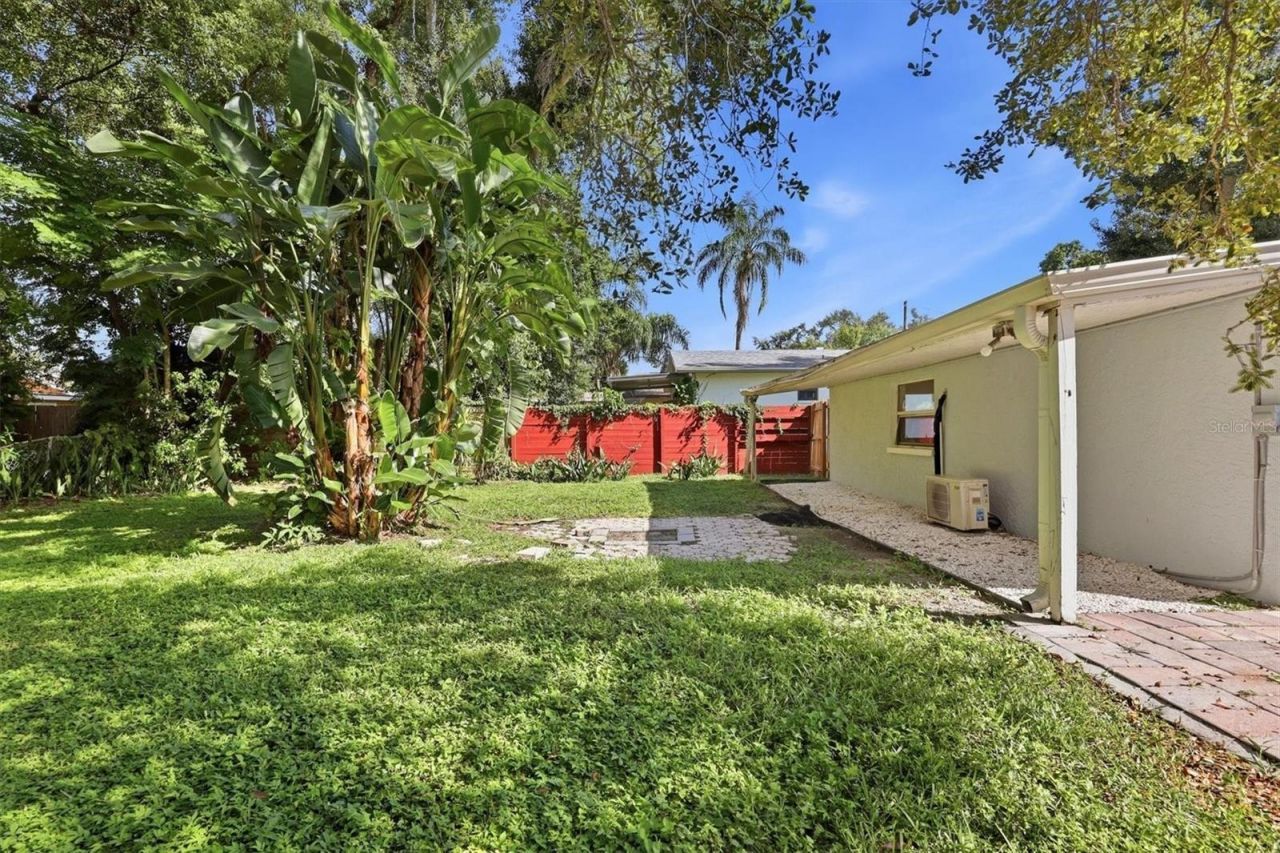 4620 Violet Avenue , Sarasota, FL 34233 Photo