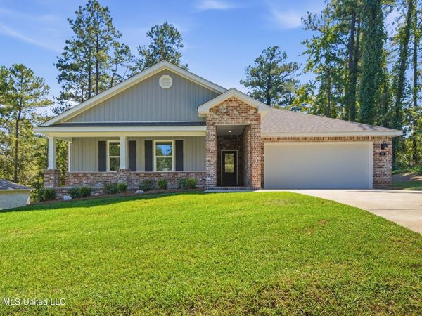 33 Vermont Drive, Petal, MS 39465