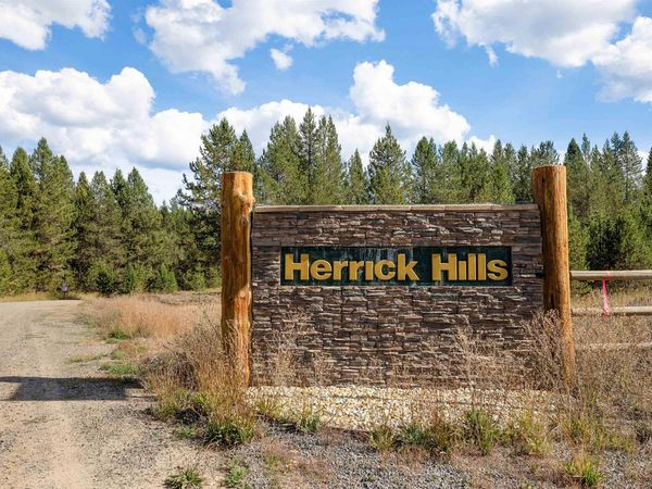 47 Coit Drive, Cascade, ID 83611