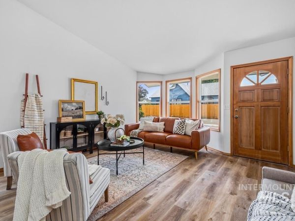 804 E E Main St, Unit 6, Emmett, ID 83617