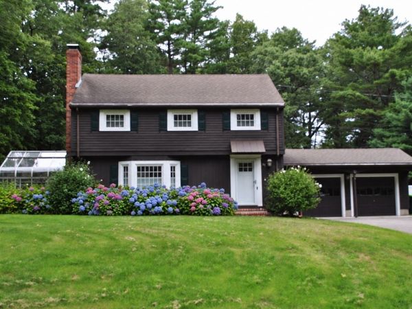 32 Moore Road, Wayland, MA 01778