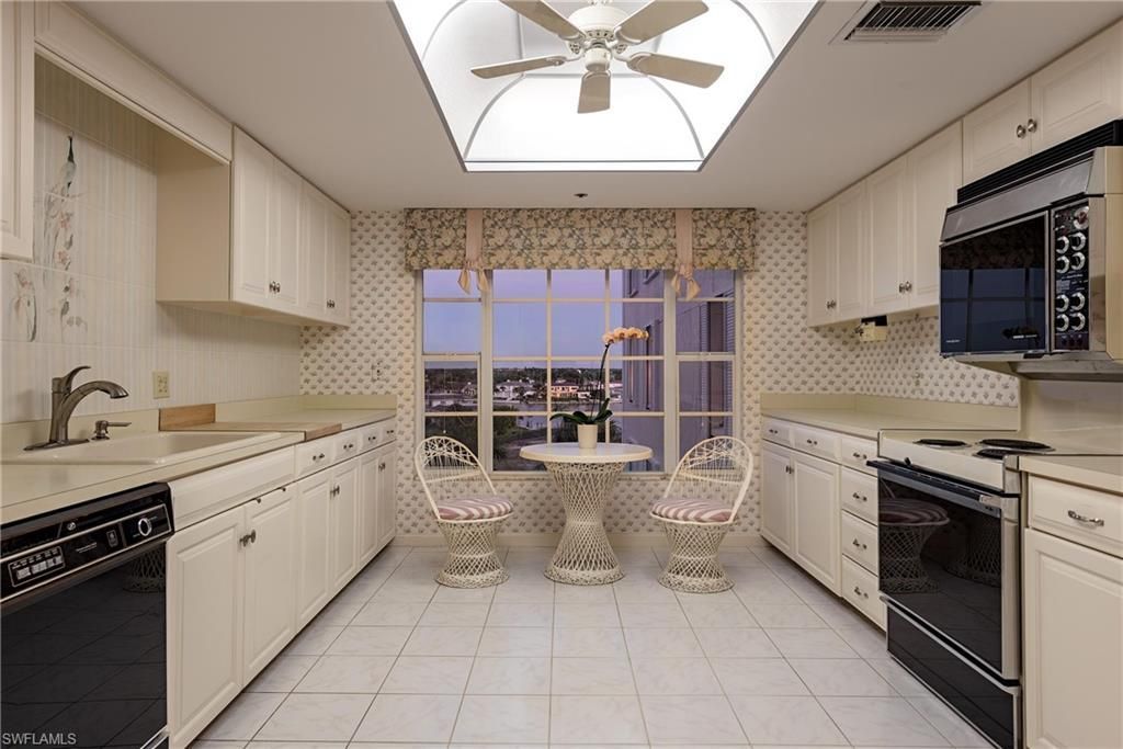 3377 Gulf Shore Blvd N, Unit 6C, Naples, FL 34103 Photo