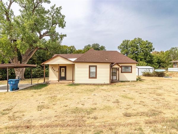 820 N Market Street, Cordell, OK 73632
