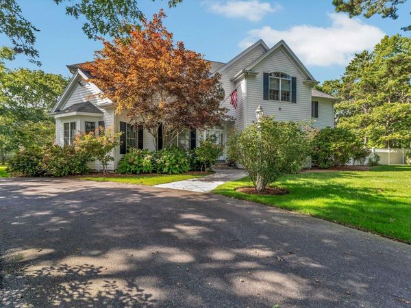 48 Eagle Drive, Mashpee, MA 02649