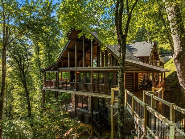 44 Kamama Trail, Maggie Valley, NC 28751