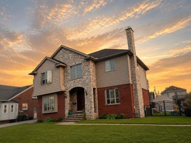 22434 Lange Street, St Clair Shores, Mi 48080