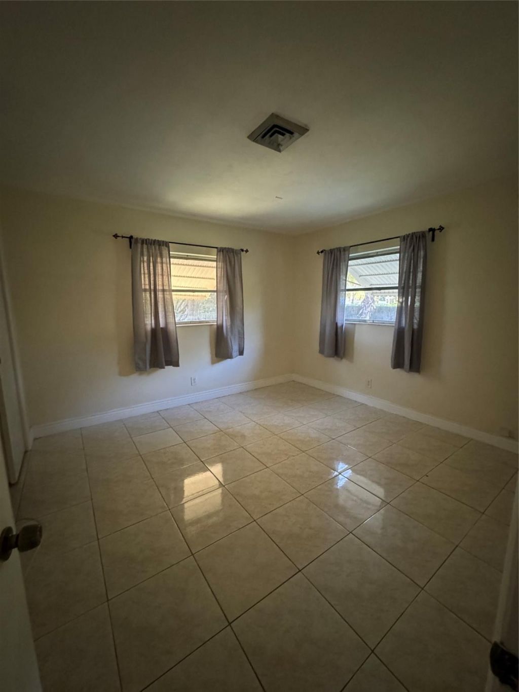 5691 SW 1st Street, Plantation, FL 33317 Photo