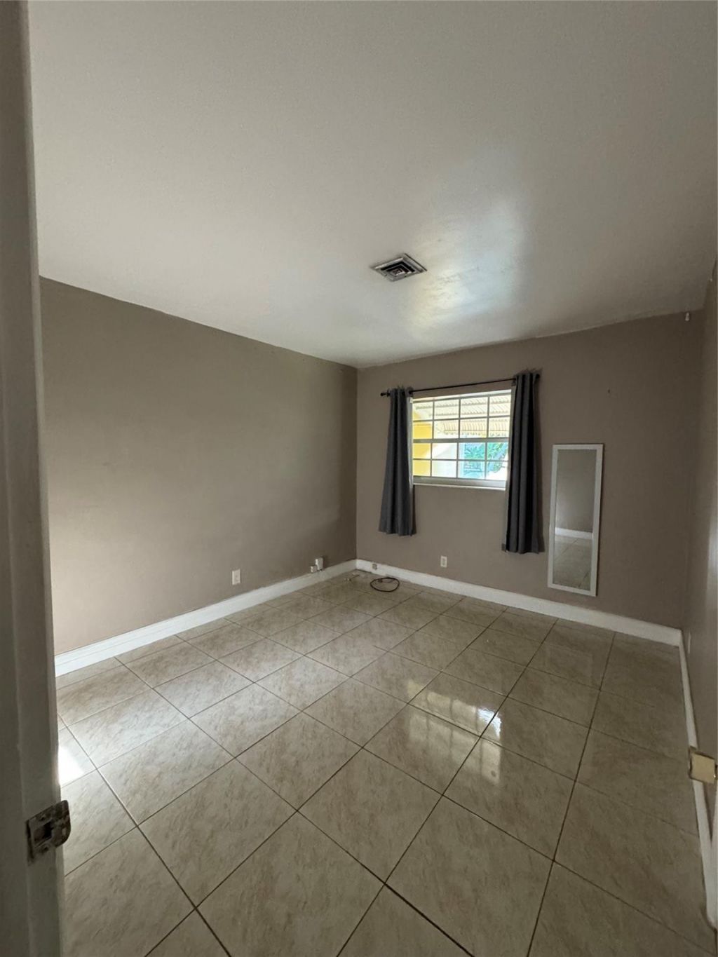 5691 SW 1st Street, Plantation, FL 33317 Photo