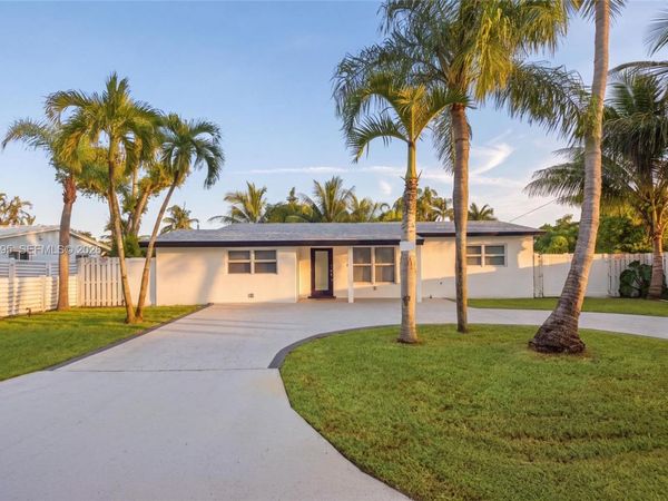 4540 SW 28th Ter , Dania Beach, FL 33312