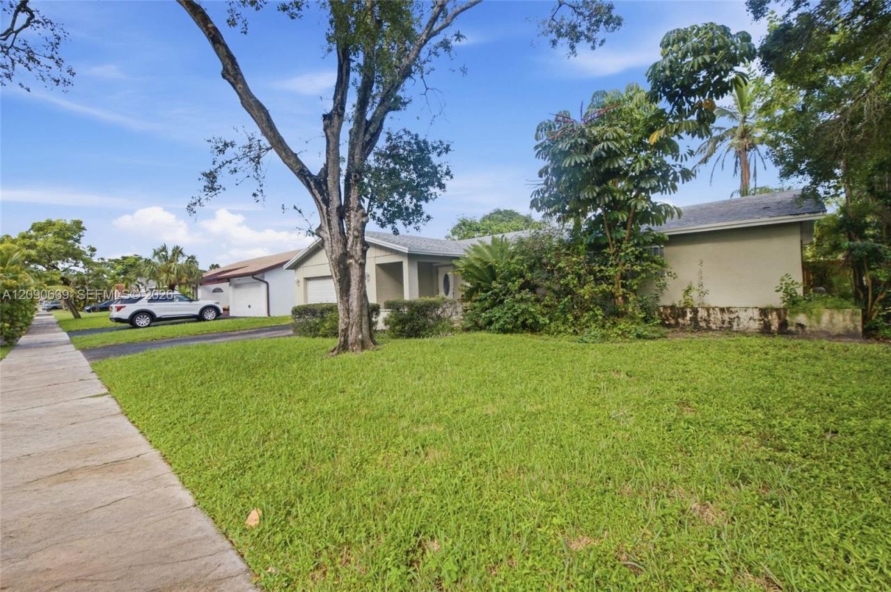 6700 NW 22nd Ter, Fort Lauderdale, FL 33309 Photo