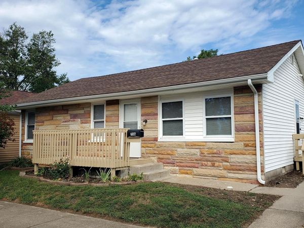 706 W Laurel Street , Seymour, IN 47274