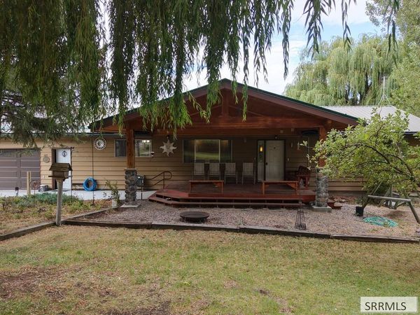 1015 Lemhi Road, SALMON, ID 83467